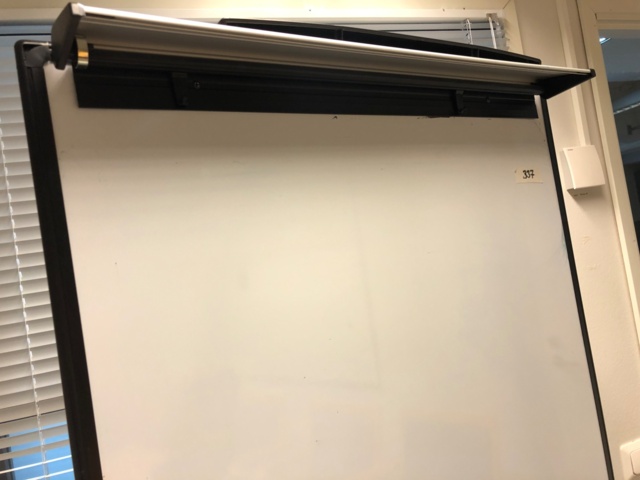 947429-2 Lehtiö-/kirjoitustaulu - Ei pohjahintaa