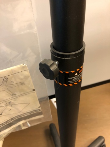 947429-4 Lehtiö-/kirjoitustaulu - Ei pohjahintaa