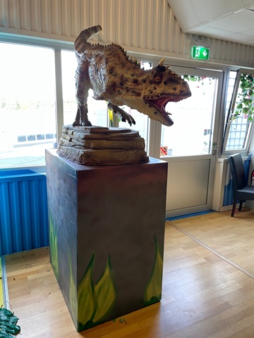 947489-4 Dinosaur type Raptor