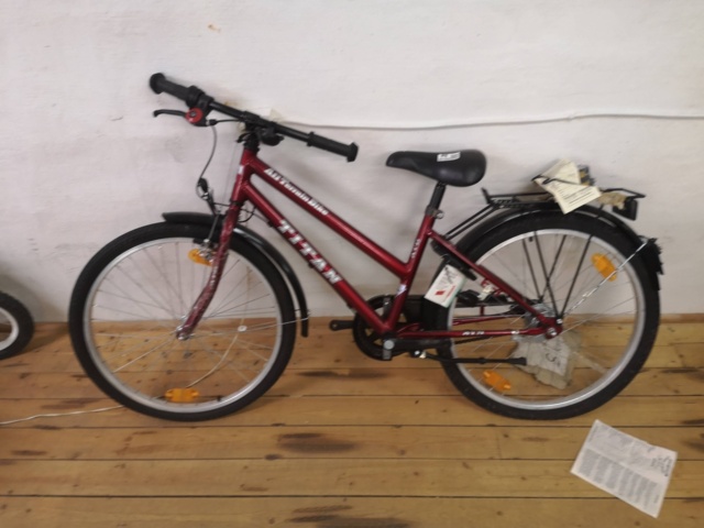 881938-2 Titan All Terrain Bike Red 5xxl 24"