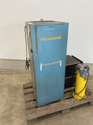 942908-1 Warming cupboards, freezers, pallets