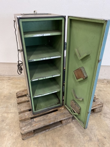 942908-6 Warming cupboards, freezers, pallets