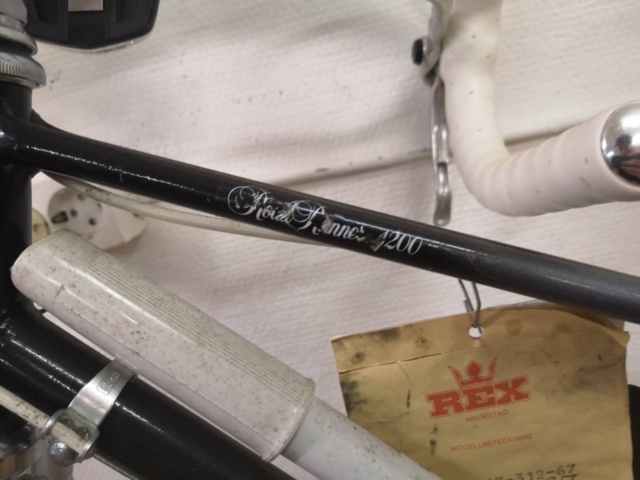 881952-4 Rex Road Runner 4200 7vxl 26"