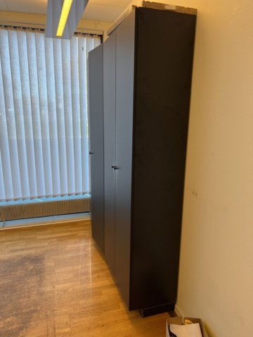 869360-6 Furniture in copier room