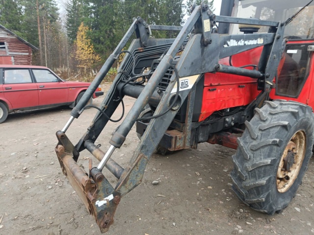 928412-28 Jordbrukstraktor Volvo BM Valmet 705 -1986