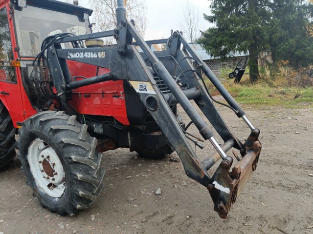 928412-29 Jordbrukstraktor Volvo BM Valmet 705 -1986