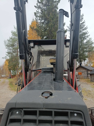 928412-43 Jordbrukstraktor Volvo BM Valmet 705 -1986