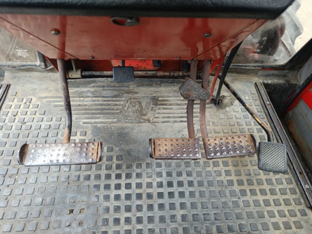 928412-98 Jordbrukstraktor Volvo BM Valmet 705 -1986