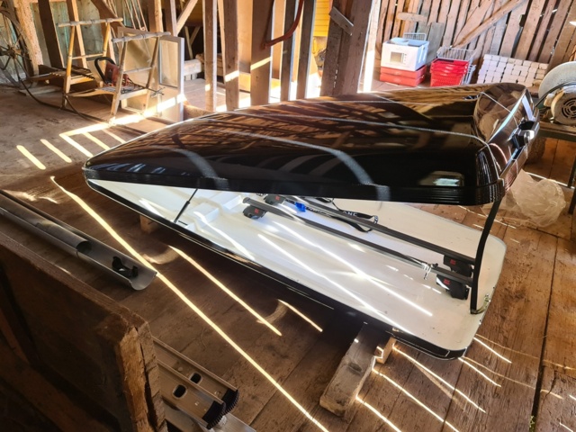 939289-5 Thule takbox med Mont Blanc lastbärare