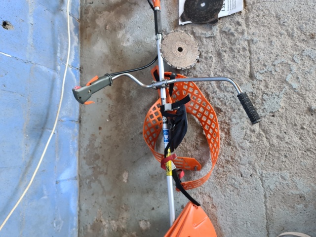 939290-11 Clearing saw/trimmer Husqvarna 125 R