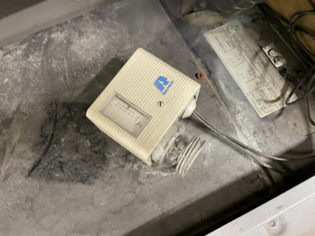 768165-6 AC system Airwell 1900.