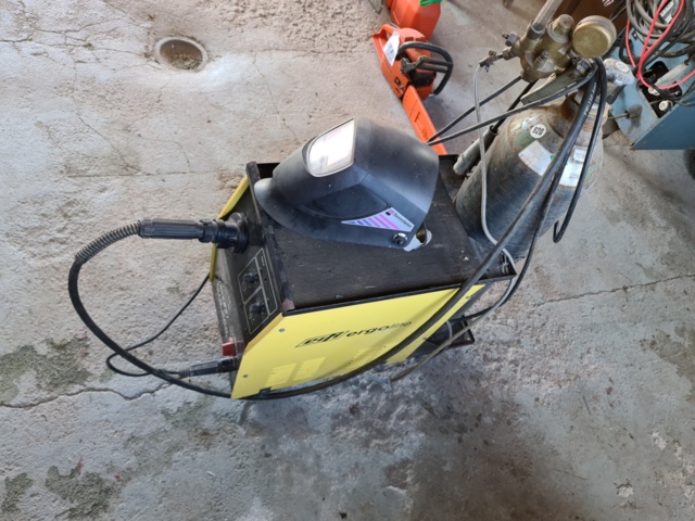 939295-3 Migsvets Efri Ergoline Mig 200