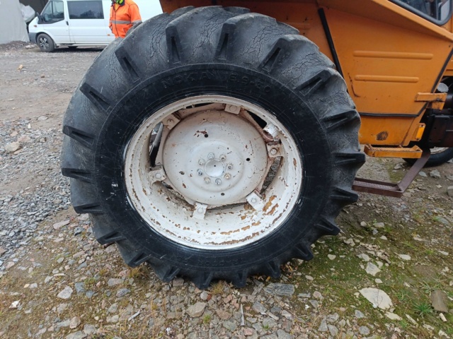 928413-13 Agricultural tractor Valmet 602 Turbo