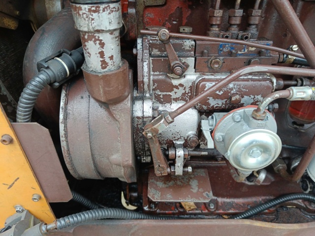 928413-25 Agricultural tractor Valmet 602 Turbo