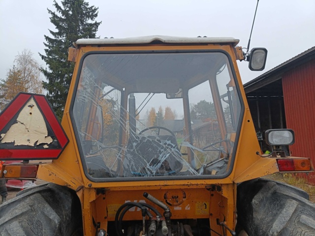 928413-33 Agricultural tractor Valmet 602 Turbo