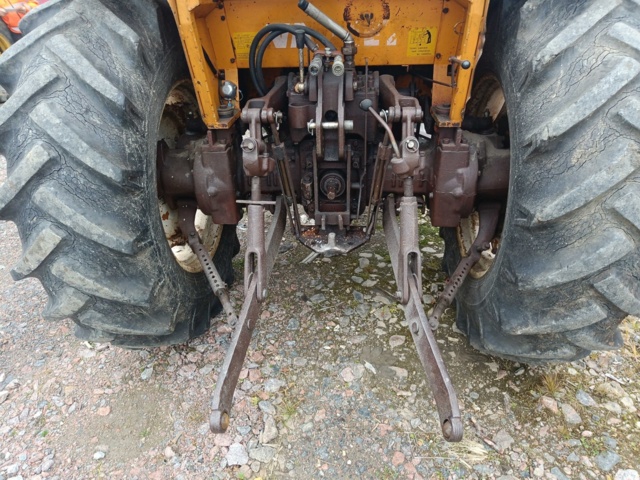 928413-35 Agricultural tractor Valmet 602 Turbo
