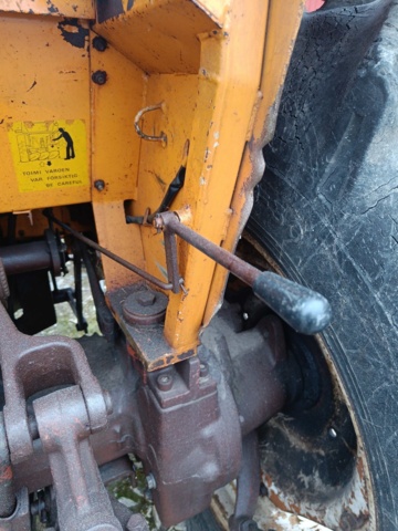 928413-41 Agricultural tractor Valmet 602 Turbo