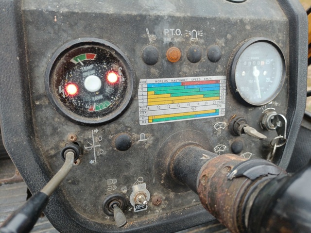 928413-60 Agricultural tractor Valmet 602 Turbo