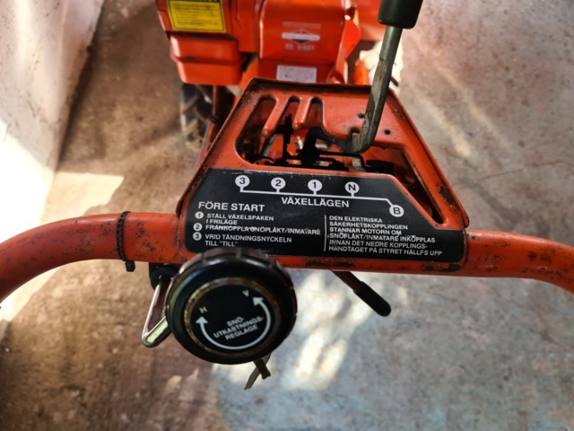 939298-3 Snow blower Gilson