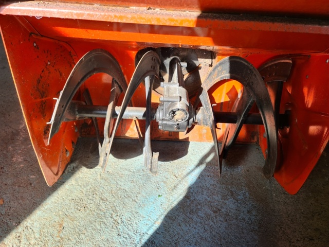 939298-9 Snow blower Gilson