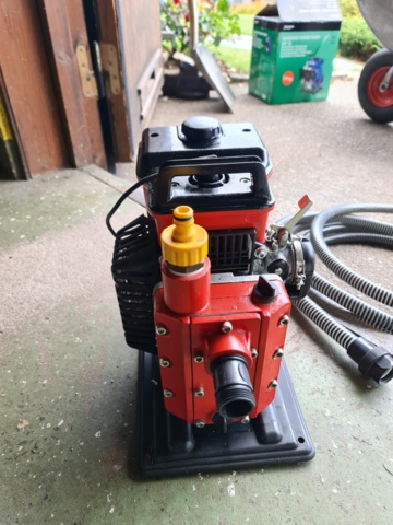 939311-5 Water pump CM 41A