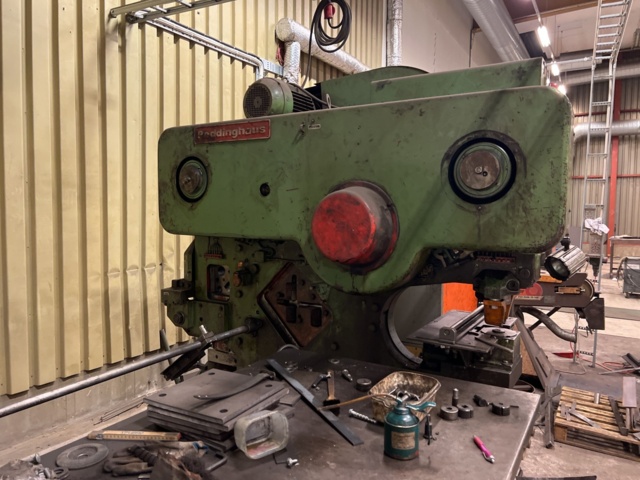 869416-6 Punching machine, Peddinghaus 210 Super 20, with lifting table & punches