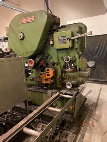 869416-5 Punching machine, Peddinghaus 210 Super 20, with lifting table & punches