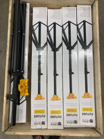 938720-2 5 stand Lena Lightning Future Stand