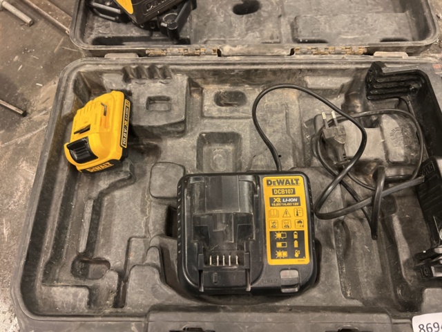 869437-5 Cross laser, DeWalt DCE088G