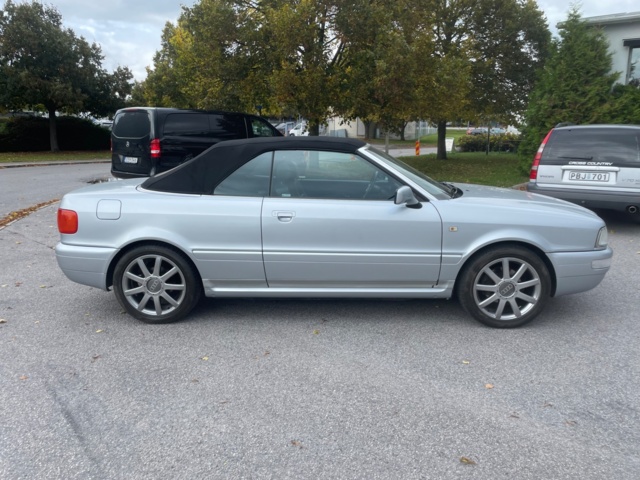 948387-3 Audi Convertible 2.6 V6 - 1999