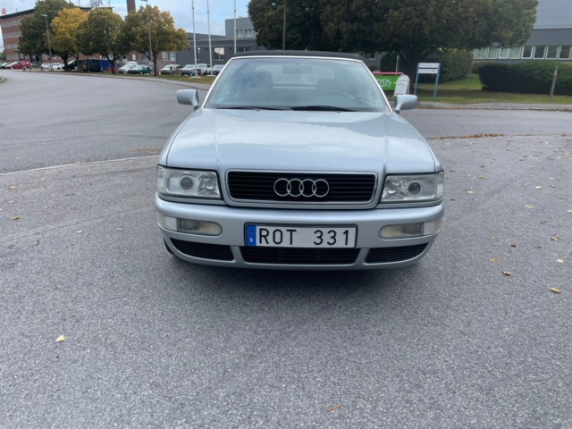 948387-4 Audi Convertible 2.6 V6 - 1999