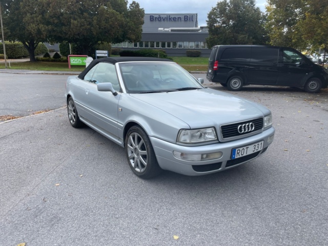 948387-1 Audi Convertible 2.6 V6 - 1999