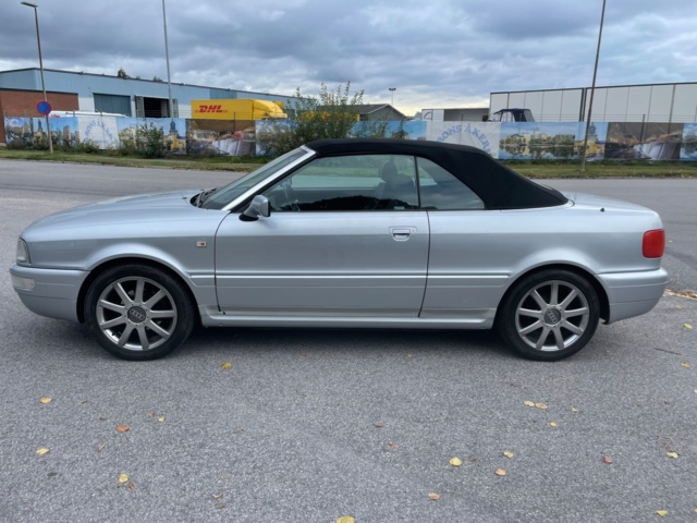 948387-5 Audi Convertible 2.6 V6 - 1999