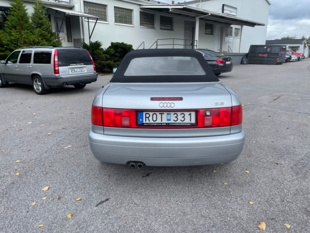 948387-9 Audi Convertible 2.6 V6 - 1999