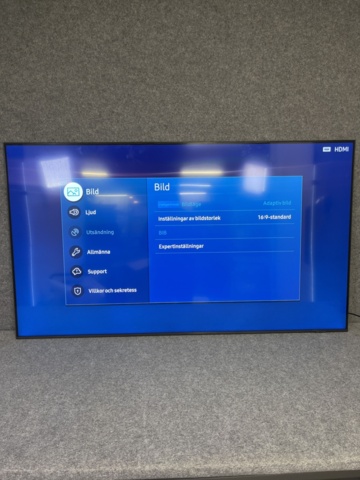 868760-13 Samsung QLED 65" TV