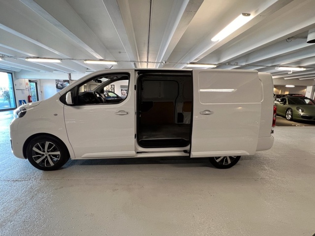 928043-5 Toyota ProAce Van 2.0 D-4D - 2017