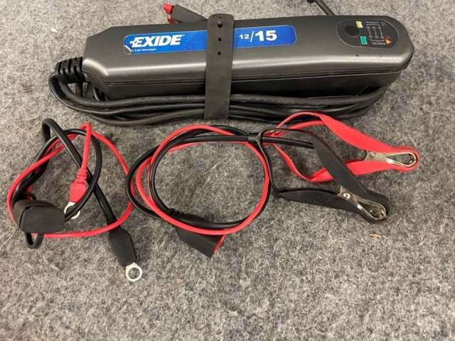 917161-2 Battery charger Exide 12/15