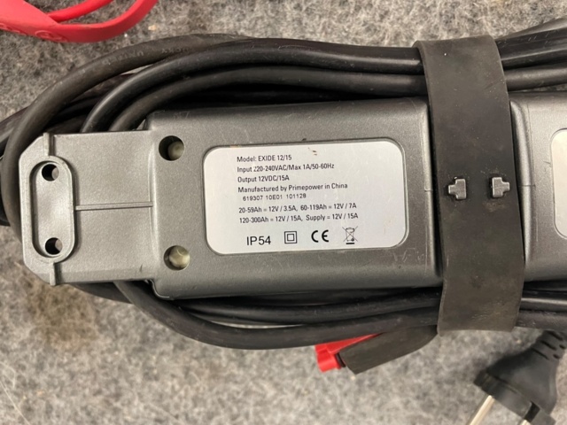 917161-4 Battery charger Exide 12/15