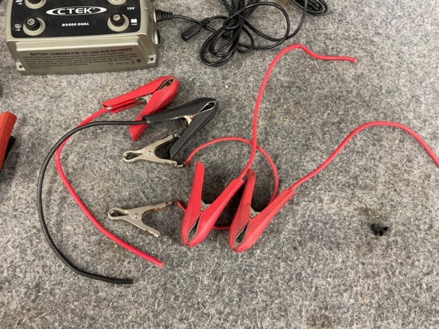 917162-2 Battery charger 2 CTEK D250S Dual