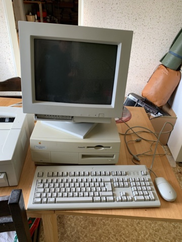940352-9 Vintage Apple Mac computers and printers