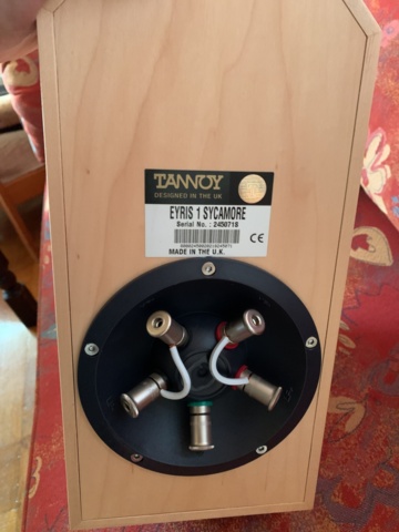 940331-3 Högtalare Tannoy Eyris 1 Sycamore, 2st