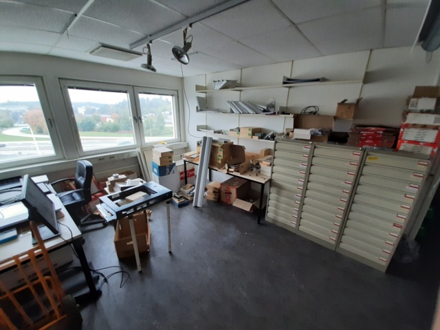 920560-1 Collection of gate code units and various lock components