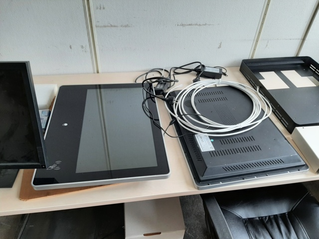 920560-7 Collection of gate code units and various lock components