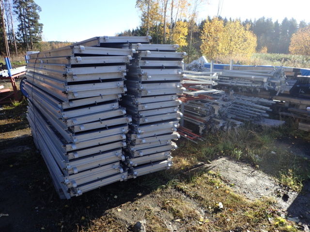 861988-1 Haki ställning