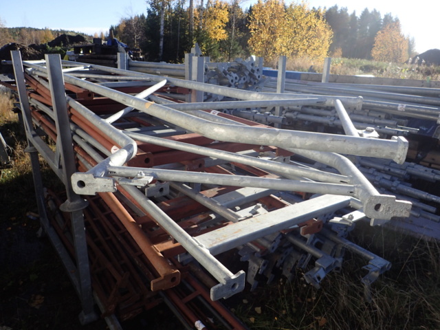 861988-7 Haki ställning