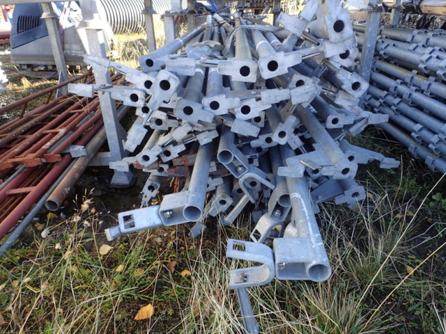 861988-13 Haki ställning