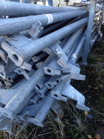 861988-15 Haki ställning