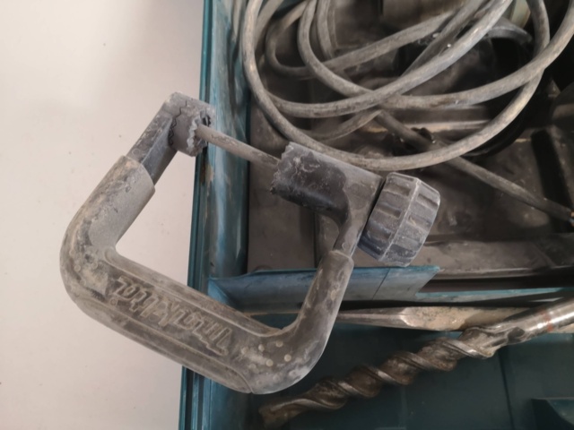 880706-3 Hammer drill Makita HR4013C