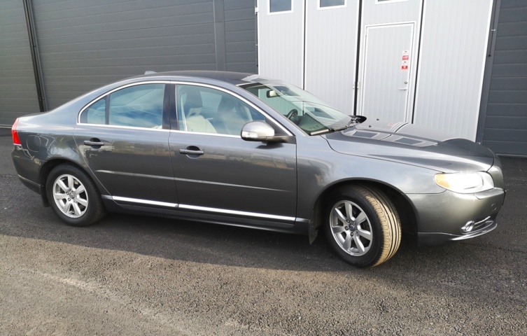 949121-10 Volvo S80 D3 - 2011