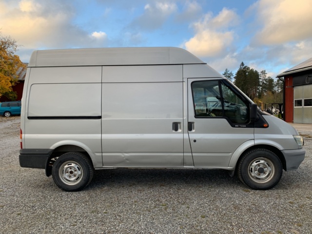 940358-4 Ford Transit T330 2.4 TDE -2003